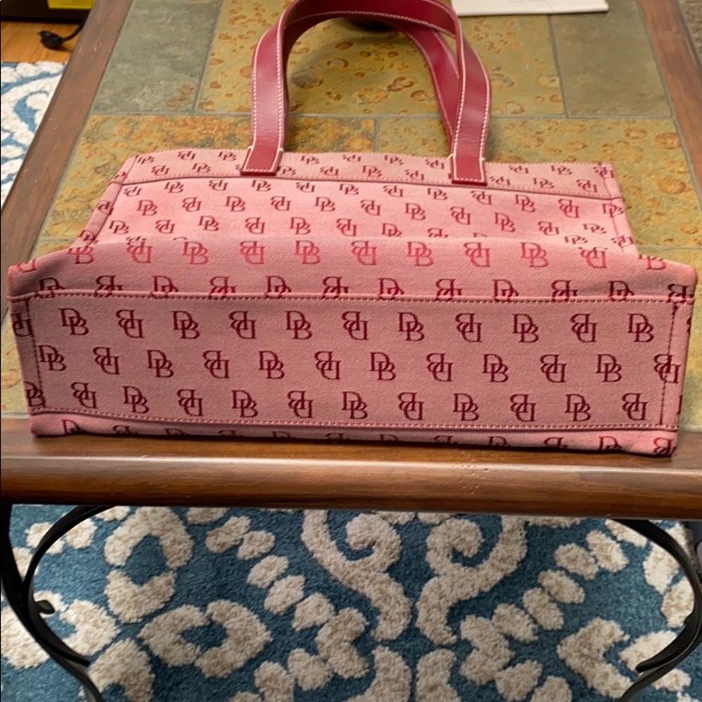 Dooney & Bourke Tote Bag - Picture 3 of 16
